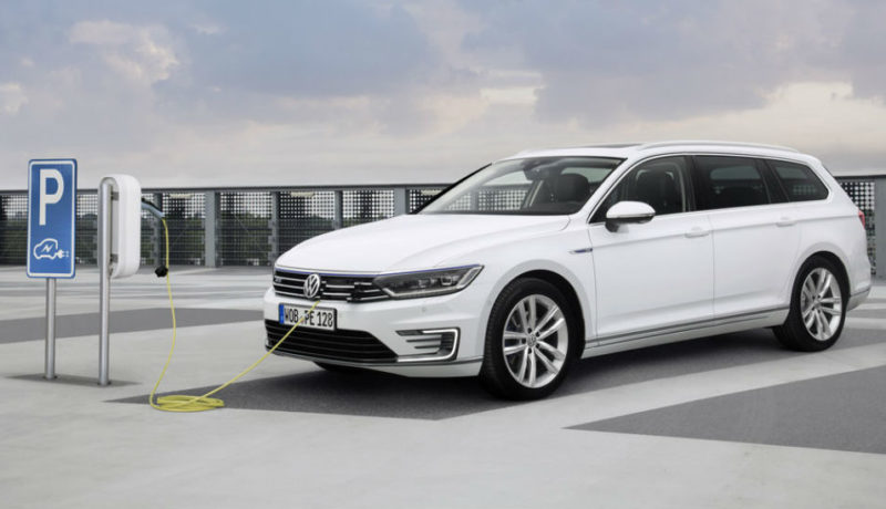 Volkswagen-Passat-Variant-GTE